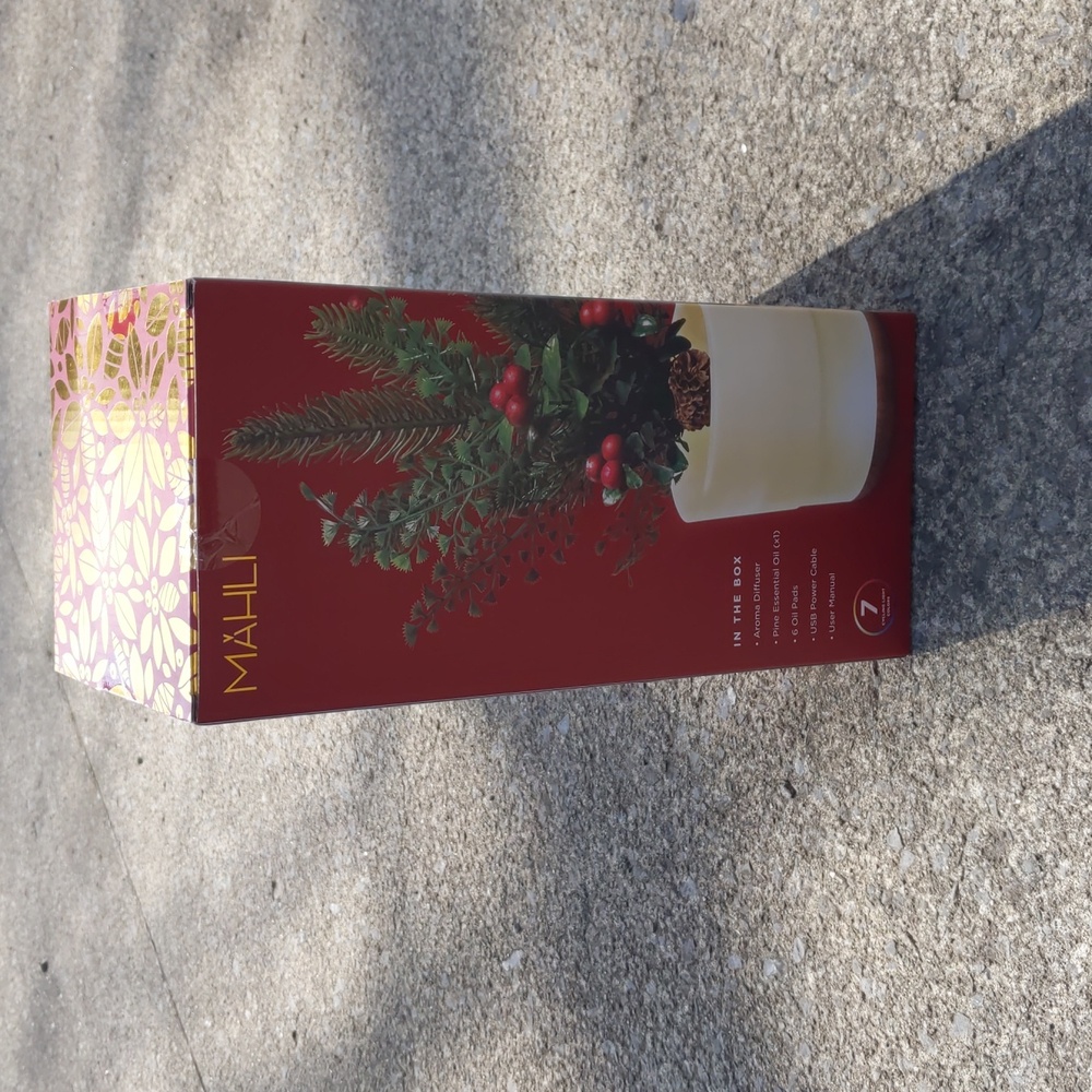 Mahli Holly Evergreen Aroma Diffuser